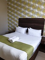 hotel cube