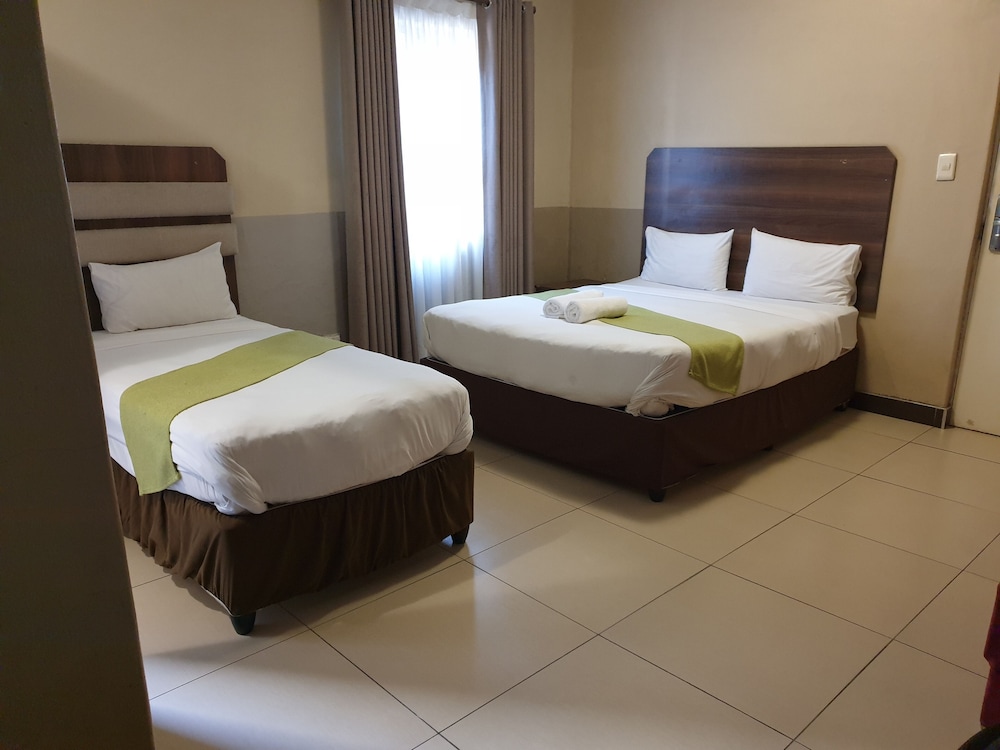 hotel cube