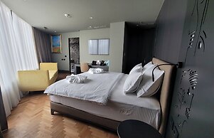 Arka Art Hotel