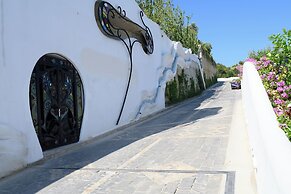 Arka Art Hotel