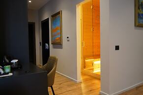 Arka Art Hotel