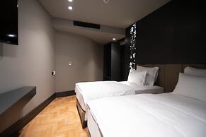 Arka Art Hotel