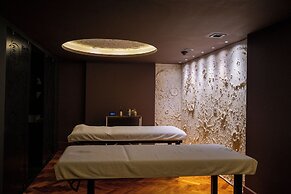 Arka Art Hotel