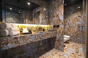Arka Art Hotel