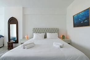 Icarus Luxury Beachfront Villa