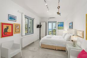 Icarus Luxury Beachfront Villa