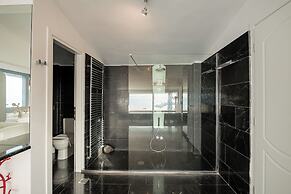 Icarus Luxury Beachfront Villa