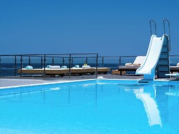 Icarus Luxury Beachfront Villa