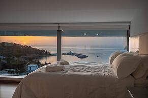 Icarus Luxury Beachfront Villa