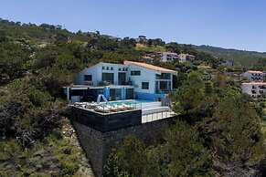 Icarus Luxury Beachfront Villa