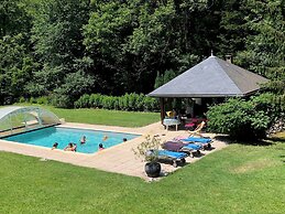 Le Clos Du Tulipier