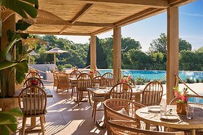 Ikos Porto Petro – All inclusive