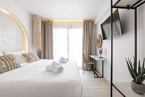 Amalthia Luxury Suites
