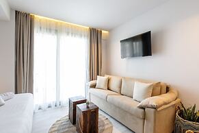Amalthia Luxury Suites