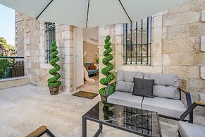 Nina Luxury Apartment