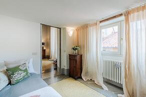 Casta Dama Apartment