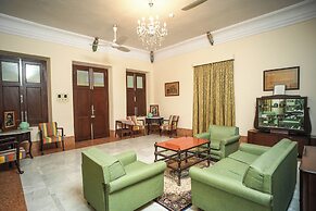 Nilambag palace