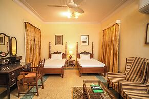 Nilambag palace