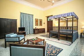 Nilambag palace