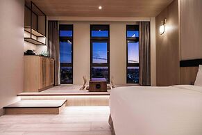 Euphoria Hotel