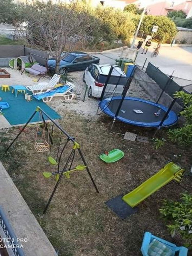 Apartments Feral
