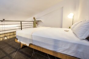 Epicentrum Suites
