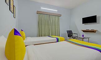 Itsy Hotels Sidhartha Residency
