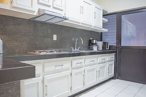Gaviotas Apartments