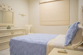 Gaviotas Apartments
