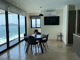 Central 102 Apartments