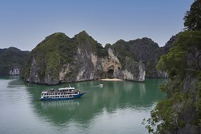La Pandora Boutique Cruise