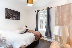 Impeccable 2-bed Apartment in Derby, England