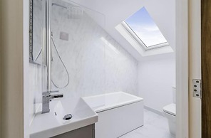 Luxury Self-contained 2-bedroom Duplex Apartment