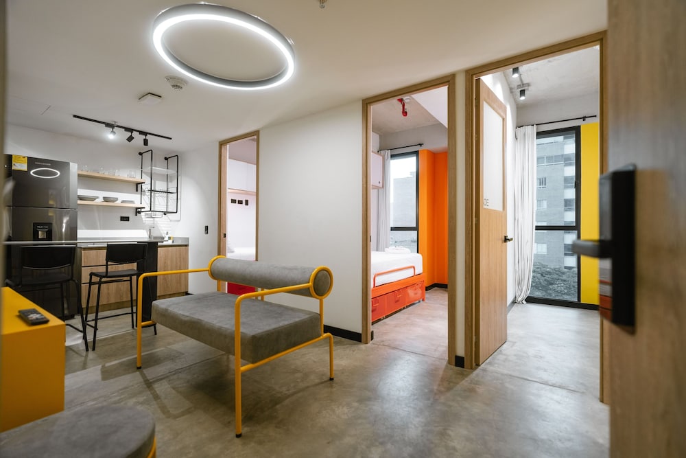 Indie Universe Creative Hotel