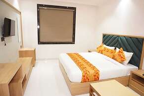 Hotel Mayra Grand