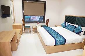 Hotel Mayra Grand