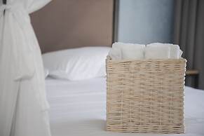 Silence hotel