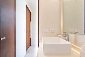 Panoramic By Alegria Rentals and Sandy Powerful