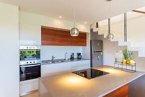 Panoramic By Alegria Rentals and Sandy Powerful