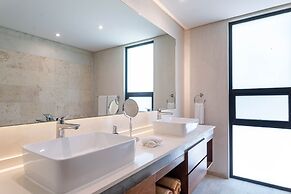 Panoramic By Alegria Rentals and Sandy Powerful
