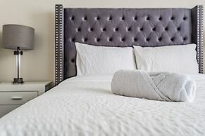 Lady Valentina Boutique Home