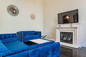 Lady Valentina Boutique Home