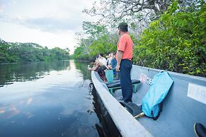 Piranha EcoLodge