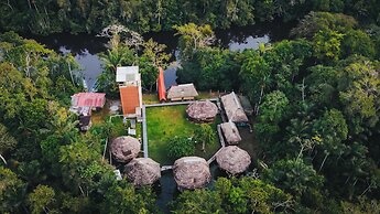 Piranha EcoLodge