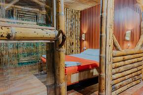 Piranha EcoLodge