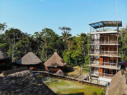 Piranha EcoLodge