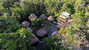 Piranha EcoLodge