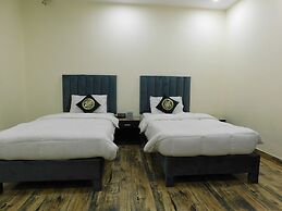 Empire Hotel