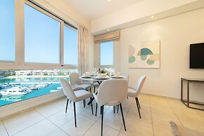 Maison Privee - Exclusive Apt with Seafront Views over Palm Jumeirah