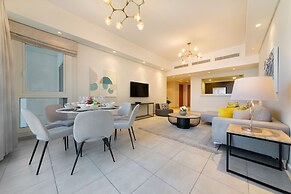 Maison Privee - Exclusive Apt with Seafront Views over Palm Jumeirah